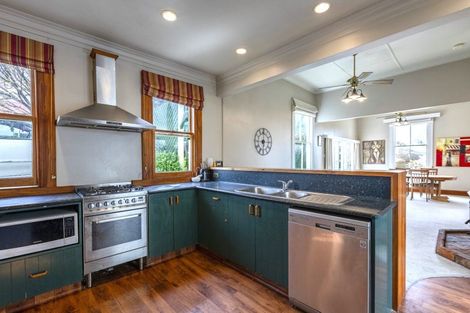 Photo of property in 5 Saint Marys Road, Waipukurau, 4200