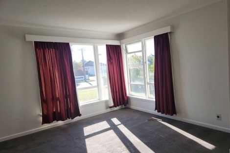 Photo of property in 6 Camden Street, Northcote, Christchurch, 8052