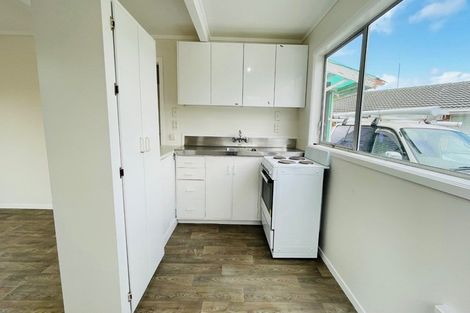 Photo of property in 3 Addison Drive, Glendene, Auckland, 0602