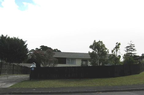 Photo of property in 15 Pankhurst Place, Sunnyvale, Auckland, 0612