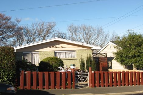 Photo of property in 25 Peel Street, Mornington, Dunedin, 9011
