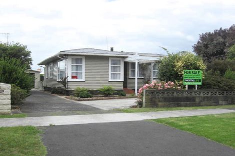 Photo of property in 16 Ward Street, Aramoho, Whanganui, 4500
