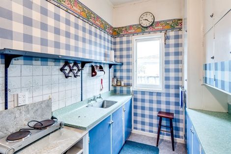 Photo of property in 67 Taradale Road, Onekawa, Napier, 4110