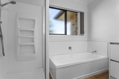 Photo of property in 5 Ocean View Road, Coastlands, Whakatane, 3120