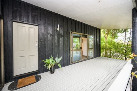 Photo of property in 3 Earl Place, Hokowhitu, Palmerston North, 4410