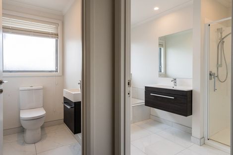 Photo of property in 101 Johnstone Drive, Fitzherbert, Palmerston North, 4410