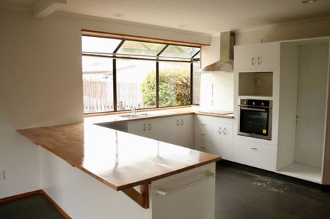 Photo of property in 3a Juniper Place, Burnside, Christchurch, 8053