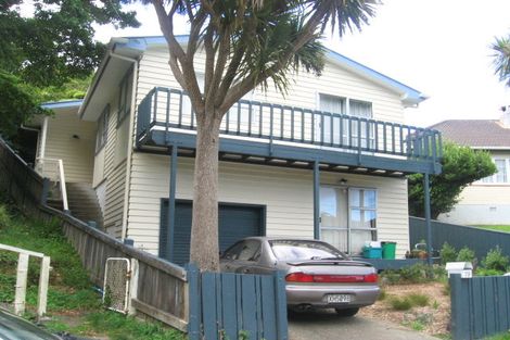 Photo of property in 77 Sunshine Avenue, Karori, Wellington, 6012