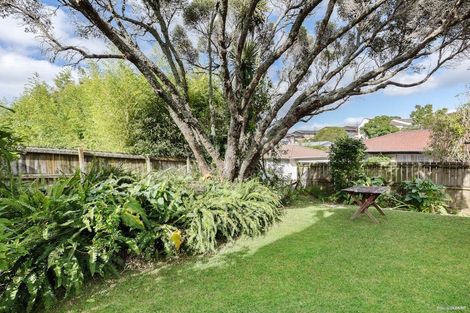Photo of property in 1/33 Knightsbridge Drive, Forrest Hill, Auckland, 0620