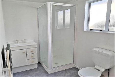 Photo of property in 1118 Fergusson Drive, Clouston Park, Upper Hutt, 5018