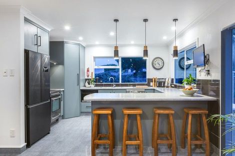 Photo of property in 80 Te Puia Drive, Aotea, Porirua, 5024