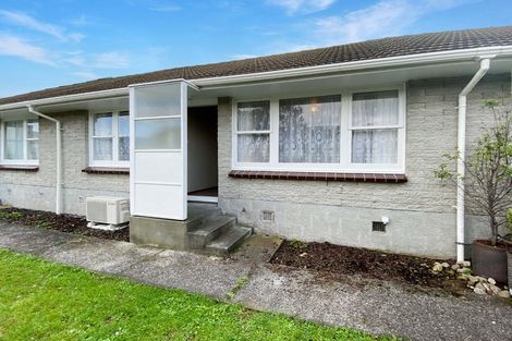 Photo of property in 2/3 Camp Street, Silverstream, Upper Hutt, 5019