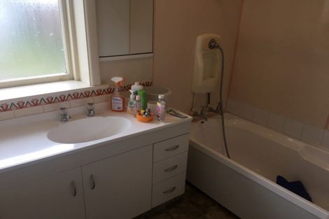 Photo of property in 12 Church Street, Oxford, 7430