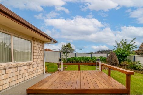 Photo of property in 54 Highfields Terrace, Henderson, Auckland, 0612