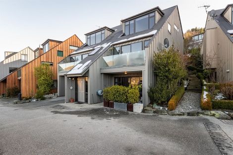 Photo of property in Marina Village, 1/10 Marina Drive, Frankton, Queenstown, 9300
