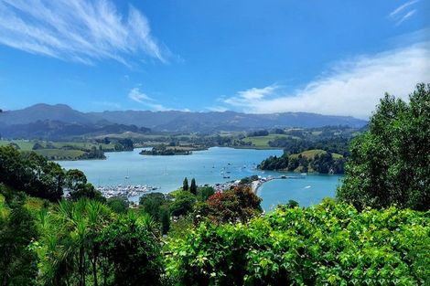 Photo of property in 76 Brick Bay Drive, Sandspit, Warkworth, 0982