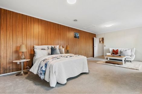 Photo of property in 29 Jellicoe Road, Murrays Bay, Auckland, 0630