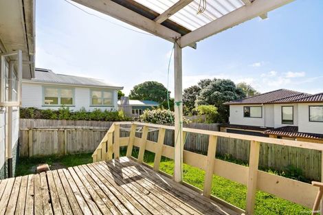 Photo of property in 227 Sturges Road, Henderson, Auckland, 0612
