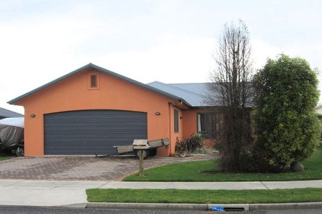 Photo of property in 33 Aldona Place, Fairview Downs, Hamilton, 3214