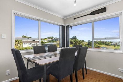 Photo of property in 8 Moa Place, Onerahi, Whangarei, 0110