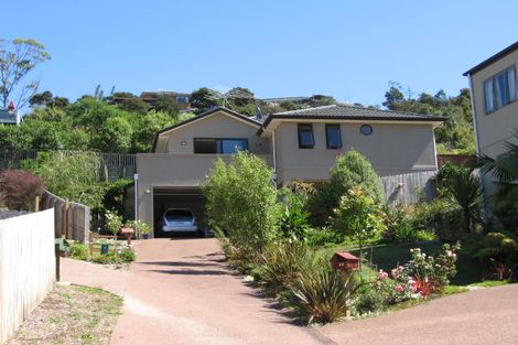 Photo of property in 38 Helen Ryburn Place, Torbay, Auckland, 0630