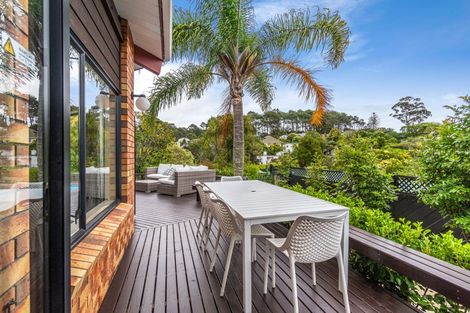 Photo of property in 73m Park Rise, Campbells Bay, Auckland, 0630