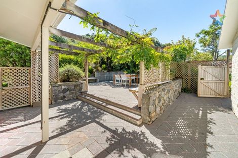 Photo of property in 30 Stanhope Grove, Korokoro, Lower Hutt, 5012