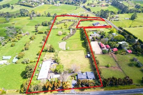 Photo of property in 32 Hanham Road, Kumeu, 0891