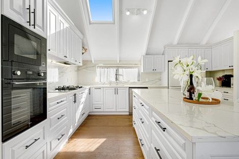 Photo of property in 2/22 Salem Place, Torbay, Auckland, 0630