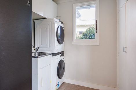 Photo of property in 25 Argyle Avenue, Takaro, Palmerston North, 4410