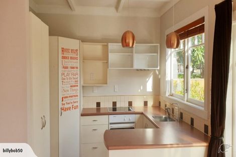 Photo of property in 276 Point Chevalier Road, Point Chevalier, Auckland, 1022