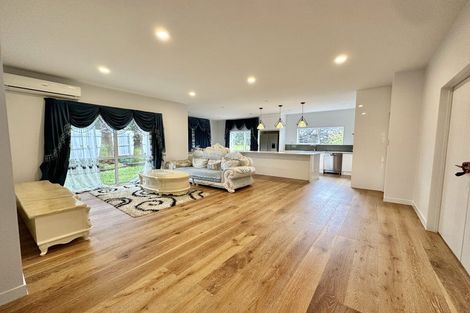 Photo of property in 15 The Mews, Shamrock Park, Auckland, 2016