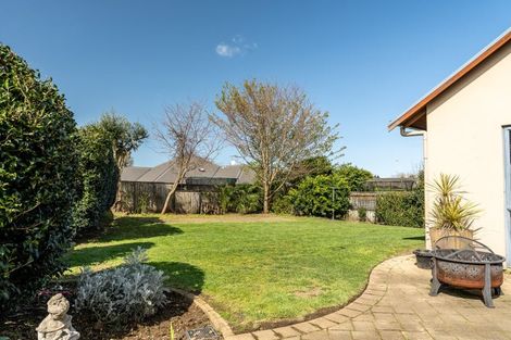 Photo of property in 14 Cairns Crescent, Rototuna, Hamilton, 3210