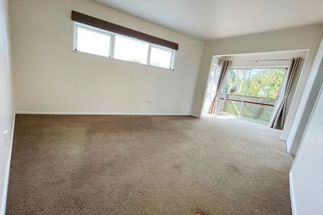 Photo of property in 15 Rosalind Road, Glenfield, Auckland, 0629