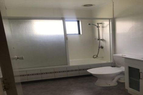 Photo of property in 110 Woodman Drive, Tawa, Wellington, 5028