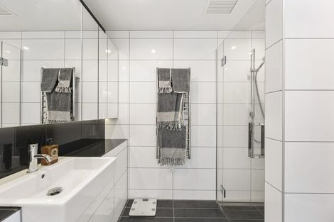 Photo of property in 902/1 Market Lane, Wellington Central, Wellington, 6011