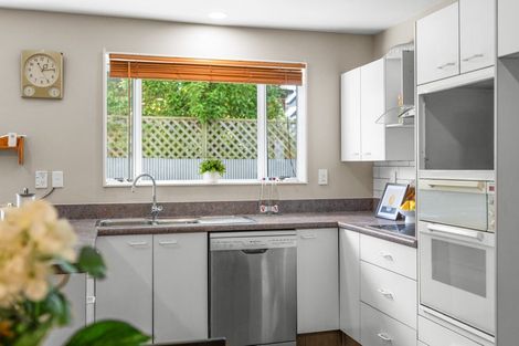 Photo of property in 42 Waimairi Road, Upper Riccarton, Christchurch, 8041