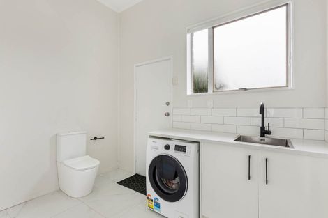 Photo of property in 1b Bowater Place, Manurewa, Auckland, 2102