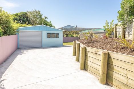 Photo of property in 29 Karewa Street, Castlecliff, Whanganui, 4501
