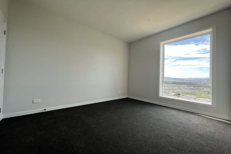 Photo of property in 7/30 Adventure Drive, Whitby, Porirua, 5024