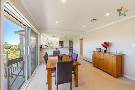 Photo of property in 121 Tirohanga Road, Tirohanga, Lower Hutt, 5010