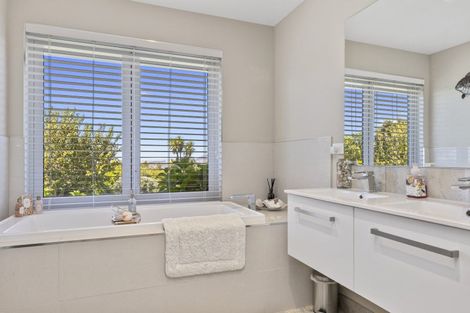 Photo of property in 35 Blue Ridge Drive, Acacia Bay, Taupo, 3385