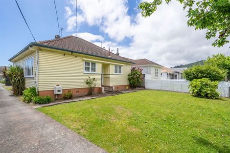 Photo of property in 3 Bush Street, Naenae, Lower Hutt, 5011