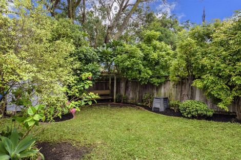 Photo of property in 1/30 Fraser Road, Narrow Neck, Auckland, 0624