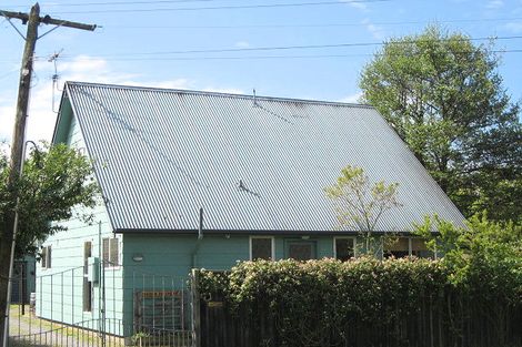 Photo of property in 30 Queens Avenue, Waikuku Beach, 7402