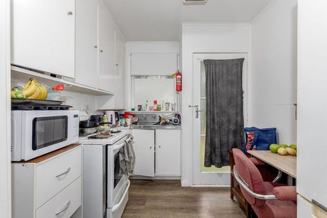 Photo of property in 138 Reynolds Street, Taita, Lower Hutt, 5011