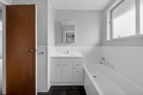 Photo of property in 3 Claymore Street, Woolston, Christchurch, 8062