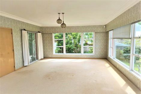 Photo of property in 3 Fowler Street, Northcote, Auckland, 0627
