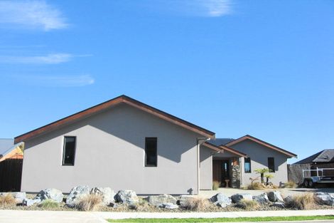 Photo of property in 5 Covent Drive, Stoke, Nelson, 7011