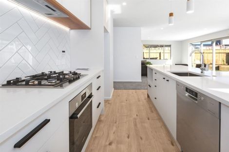 Photo of property in 154 Navigation Drive, Whitby, Porirua, 5024